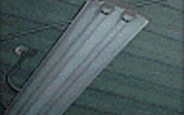 アスベスト（石綿）が吹き付けられた天井