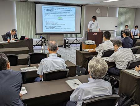 中堅社員向け「マネジメント力向上研修」